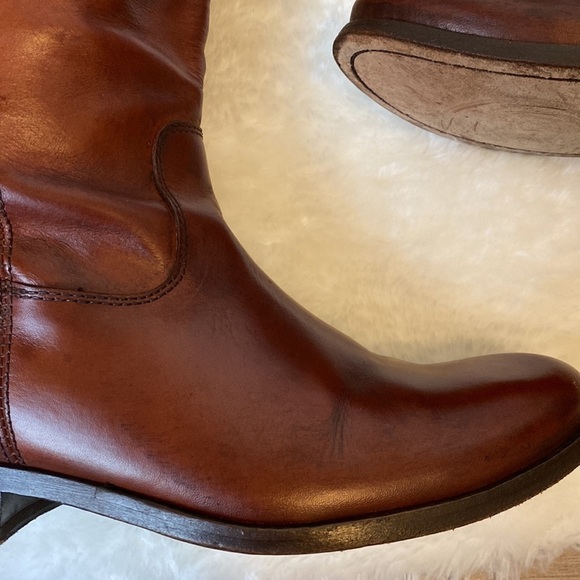 Frye Melissa Button Boot - Picture 9 of 11